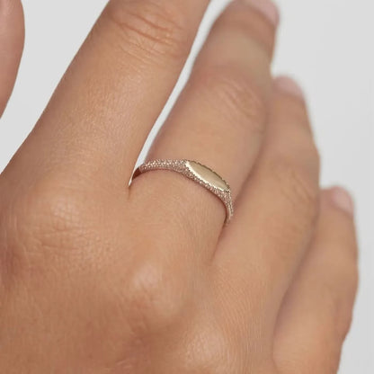 Anel Sinete Delicado com Zircónias