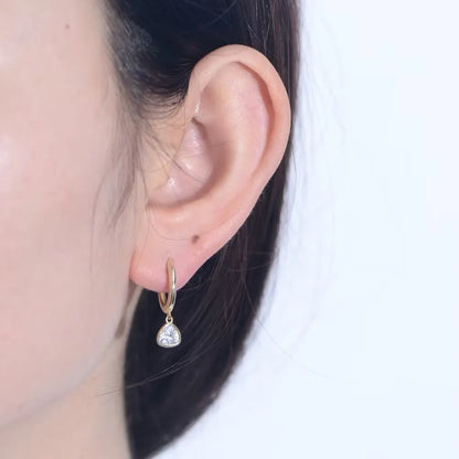 Brincos Triângulo com Zircónia